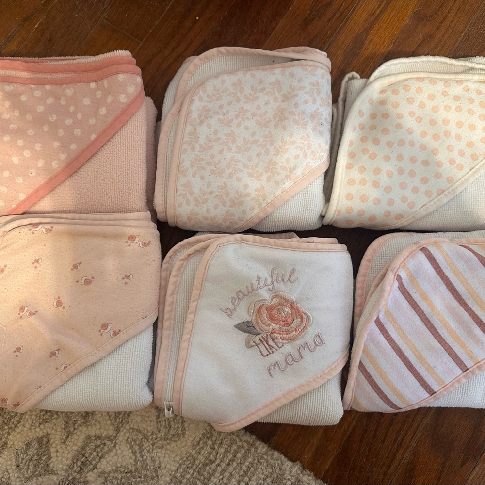 Set of Baby Hooded Towels in Pink and White